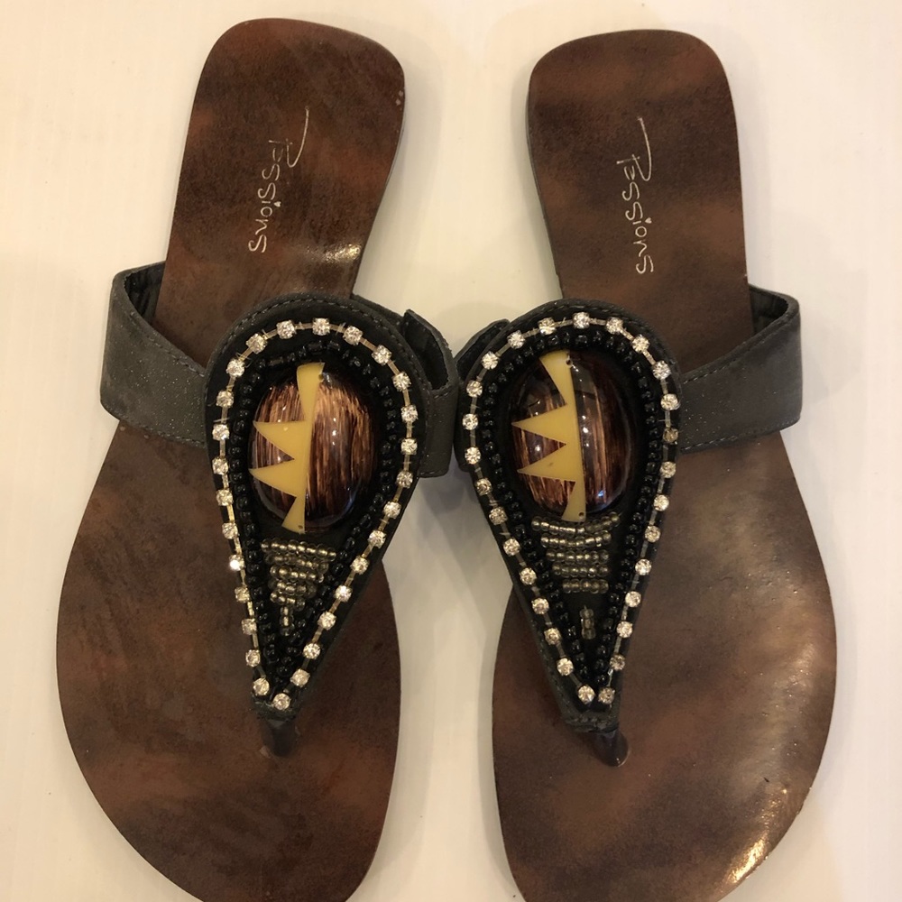 Fancy sandals - Picture 3 of 4